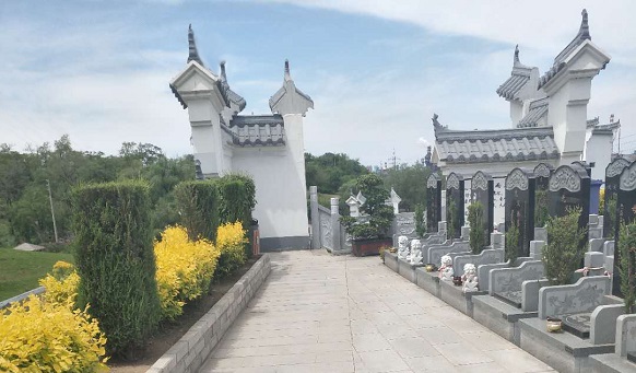 撫順墓園辟謠三年不得下葬 撫順墓園辟謠三年不得下葬