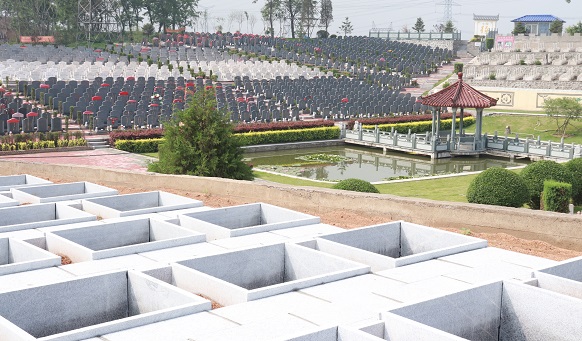 撫順墓園實(shí)景