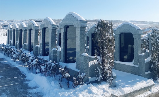 撫順墓地實(shí)景